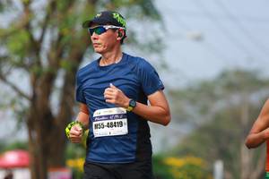 BIB: 421952, 48419
                            <button type="button" onclick="openModal(9911577)" class="btn btn-primary btn-sm float-right btn-popup" data-toggle="modal" data-target=".modal-high-quality">
                        <i class="fas fa-shopping-cart"></i> Add to Cart
                    </button>
                                            <button type="button" onclick="isThisMe(9911577, true)" class="btn btn-success btn-sm float-right btn-popup btn-isme hidden" data-toggle="tooltip" data-placement="bottom" title="นี่คือรูปของคุณใช่ไหม คลิกที่นี่เพื่อเอาเข้าอัลบั้ม">
                        <i class="fas fa-plus"></i> Add to album
                    </button>
                    <button type="button" onclick="isThisMe(9911577, false)" class="btn btn-warning btn-sm float-right btn-popup btn-isnotme hidden">
                        <i class="fas fa-ban"></i> Remove from album
                    </button>